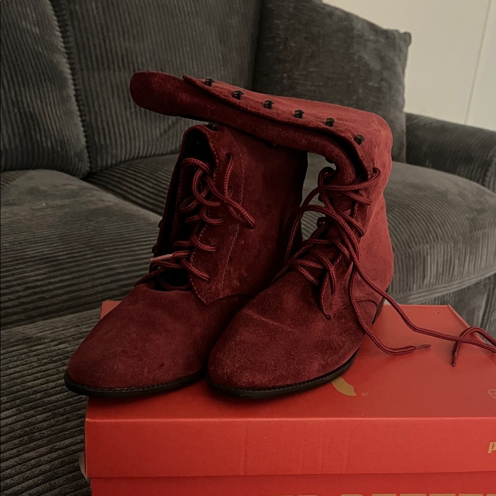 Elegant Red Suede Women's Boots